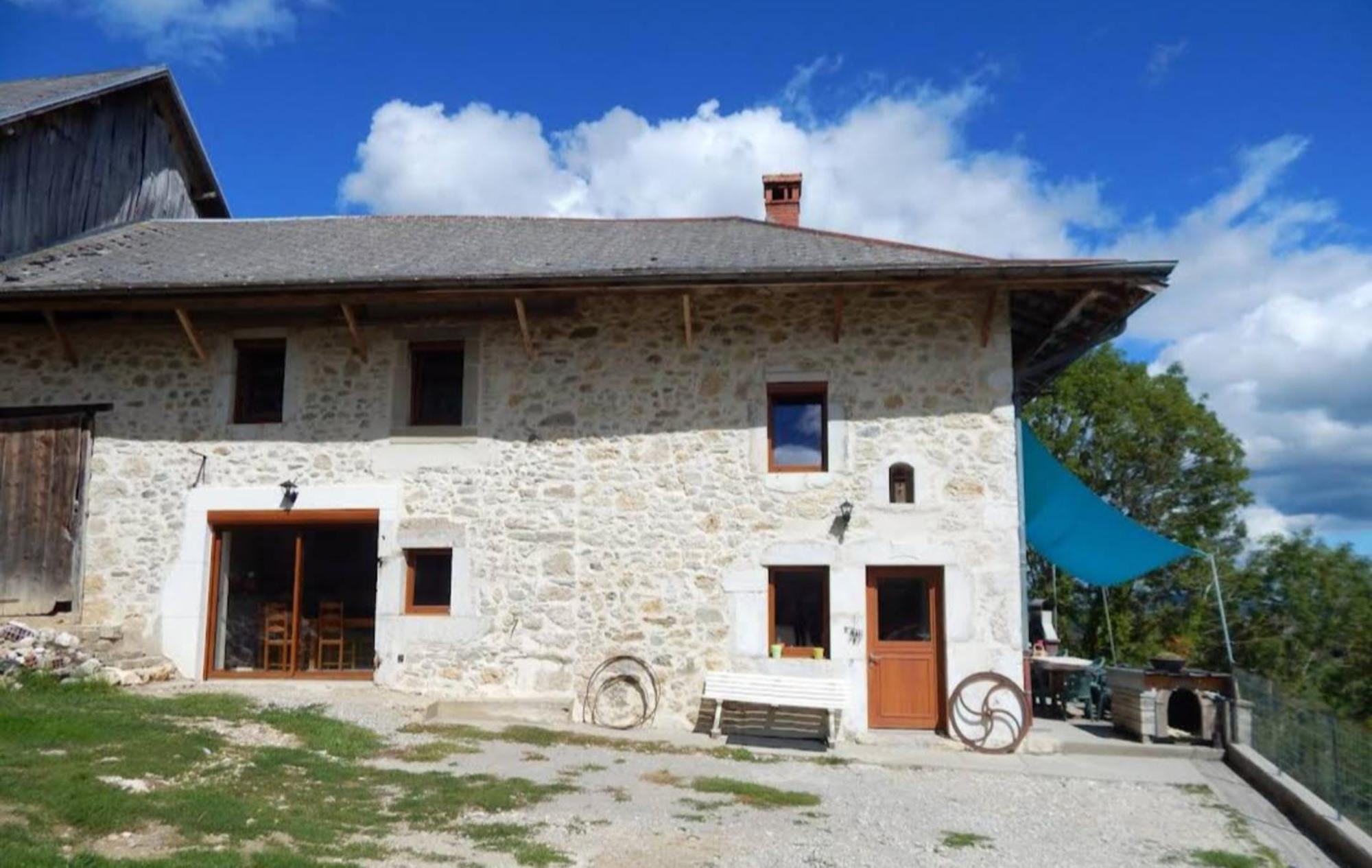 Les Bellevues Hotel Moye Exterior photo