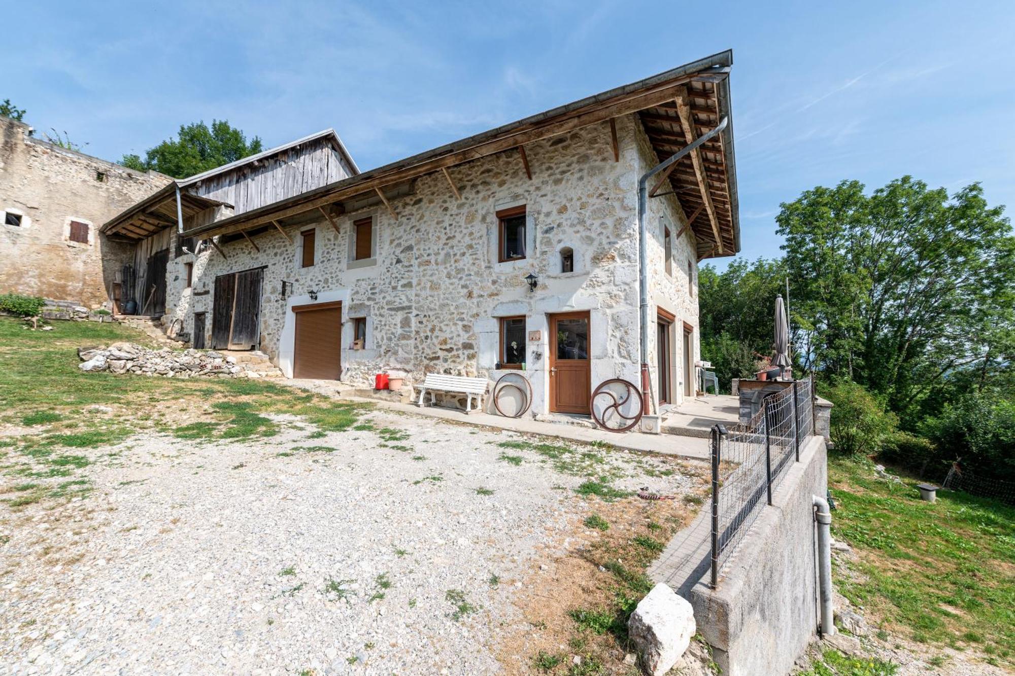 Les Bellevues Hotel Moye Exterior photo